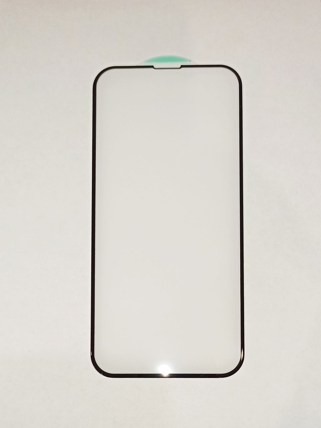 Защитное стекло для iPhone 13/ iPhone 13 Pro/ iPhone 14 / iPhone 16e Черное “Оптима” Черное