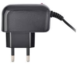 Сетевое зарядное устройство для iPhone Lightning Axtel черный
