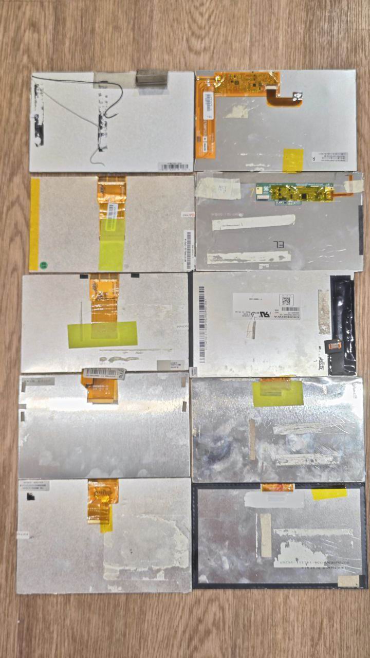 Дисплей для планшета 7,0 ” в ассортименте для китайцев OR снятый