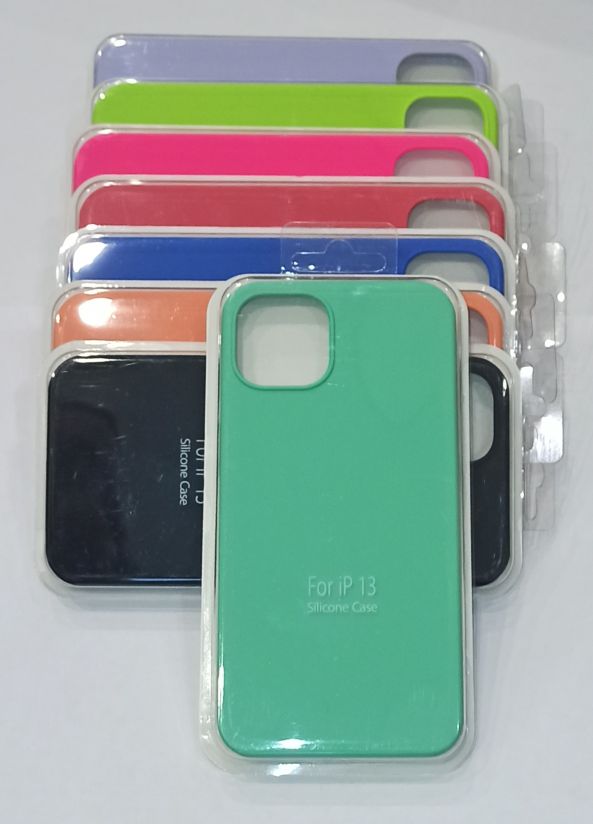 Чехол-накладка Soft Touch для iPhone 13 Красный