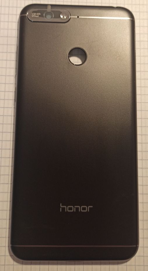 Задняя крышка для Huawei Honor 7A Pro AUM-L29 Черный (со стеклом камеры)Черная