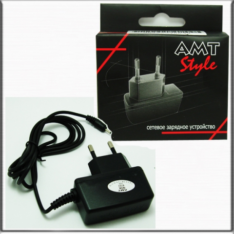 Сетевое зарядное устройство для Motorola D520 (тонкий штекер) АМТ