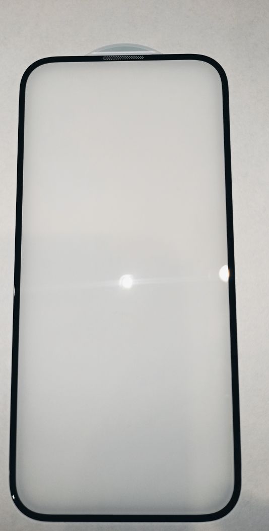 Защитное стекло для iPhone 15 “Оптима”Черный (Закалённое, полное покрытие)