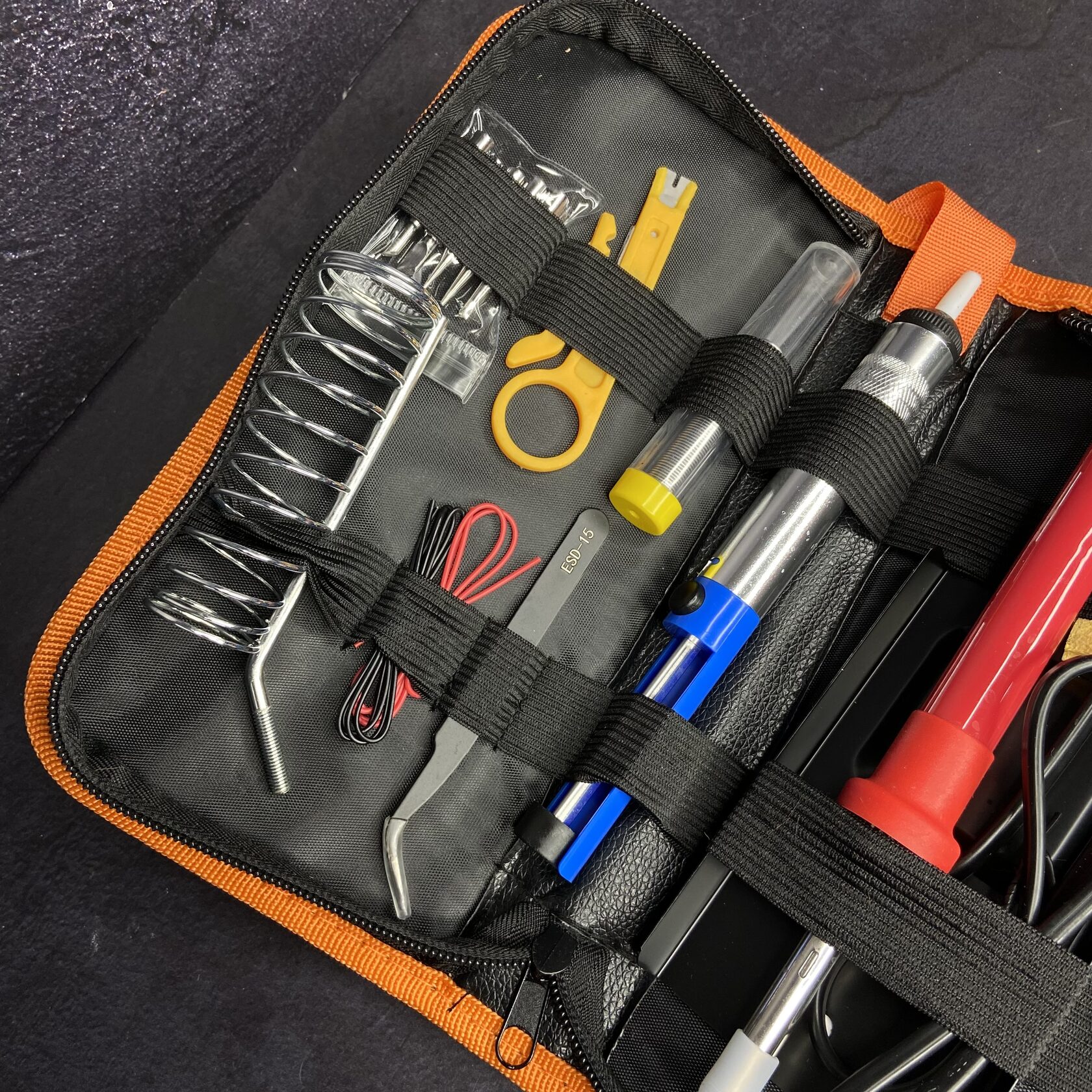 Набор паяльник с регулировкой температуры, с набором оснастки,в чехле