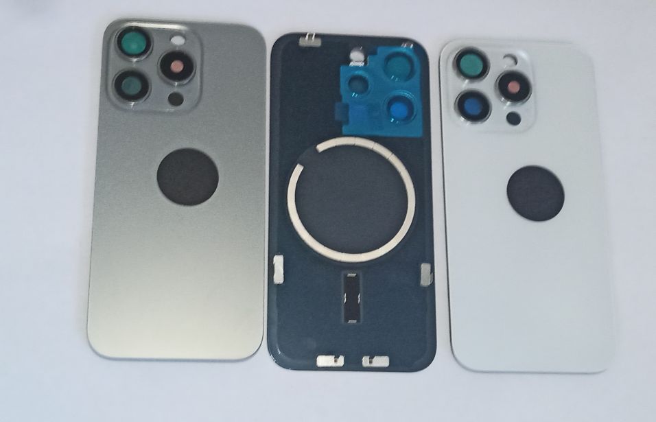 Задняя крышка для iPhone 15 Pro в сборе со стеклом камеры Серый (стекло, MagSafe, логотип) – OR