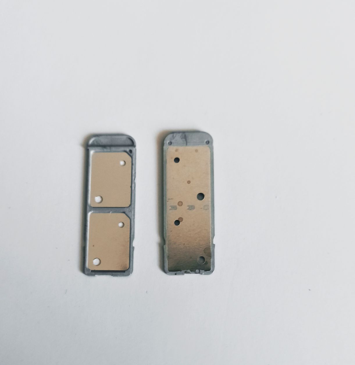 Контейнер SIM Sony F3112/F3212/G3312 (XA Dual/XA Ultra Dual/L1 Dual)