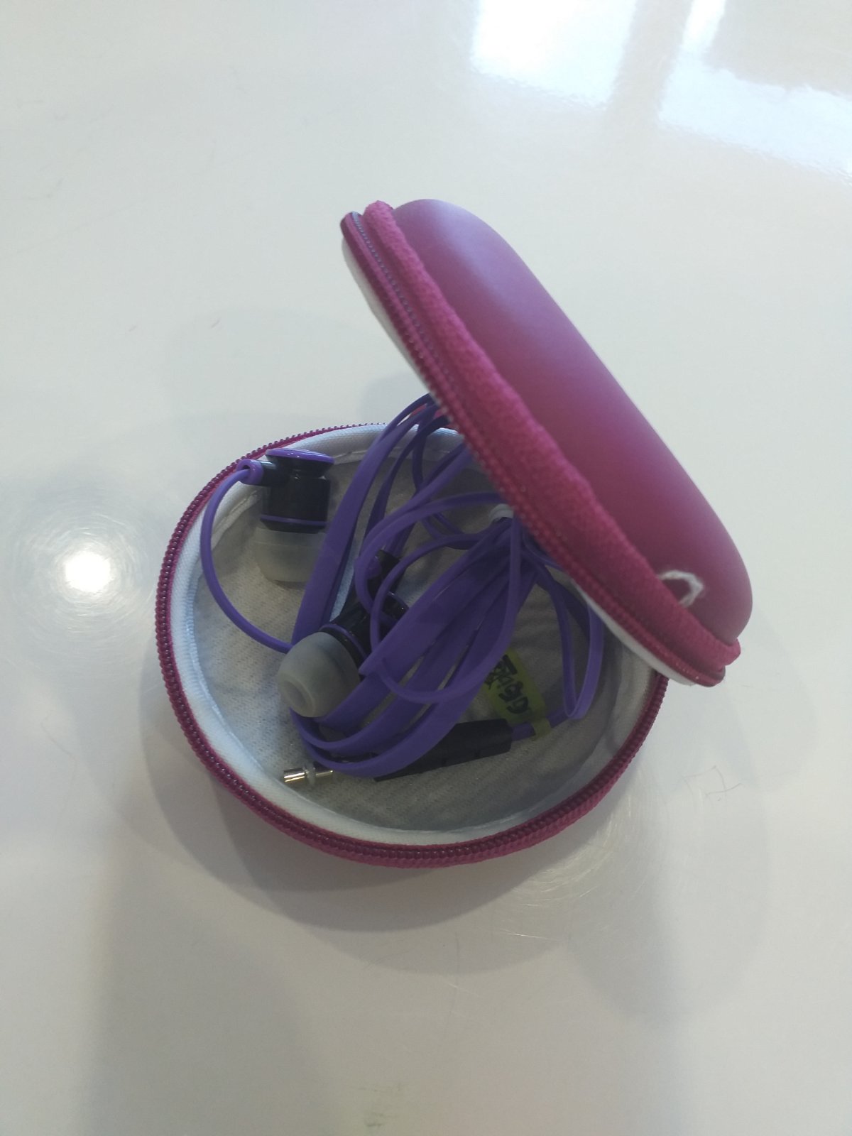 Наушники Monster в круглой баночке на замке, (вакуумные 3.5 mm jack)  фиолетовый