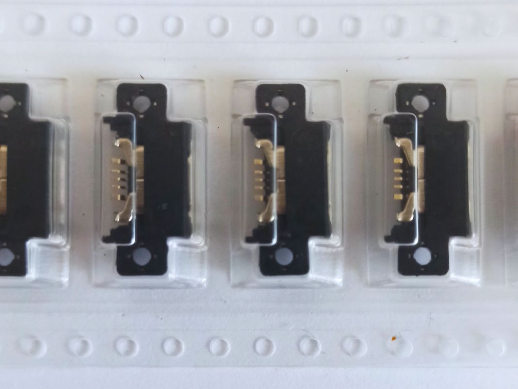 Разъем №125 Micro USB для Vivo X20