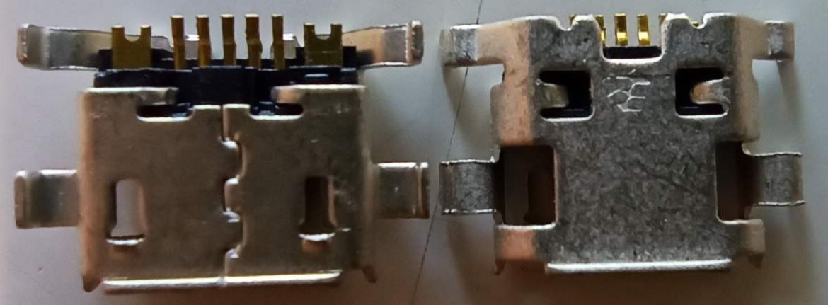 Разъем №123 Micro USB для Sony Ericsson R800i (Play)/BlackBerry 9320/Sony R801