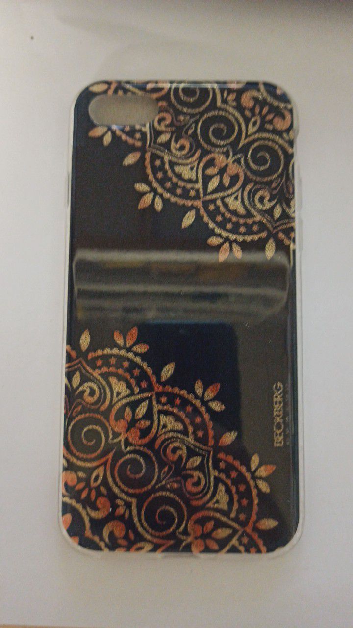 Чехол задняя накладка iPhone 7/8/SE 2020 (4.7) чёрный, с золотым узором