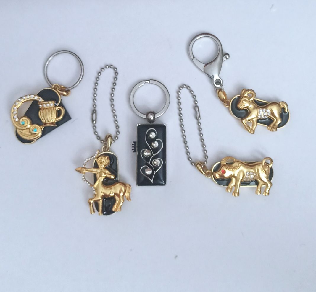 Брелок для ключей, в ассортимете