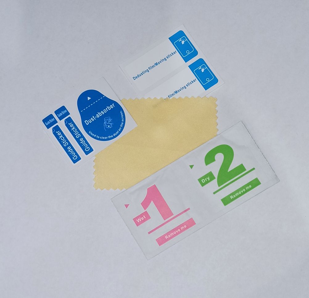 Набор для наклейки защитных стекол (4 в 1) (салфетка влажная/тряпочка/стикеры для удаления пылинок)